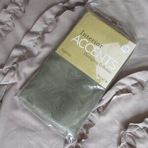 NWT set of cloth napkins